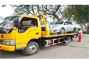 稻城附近24小时汽车拖车服务热线