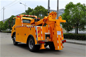 稻城高速路拖车费